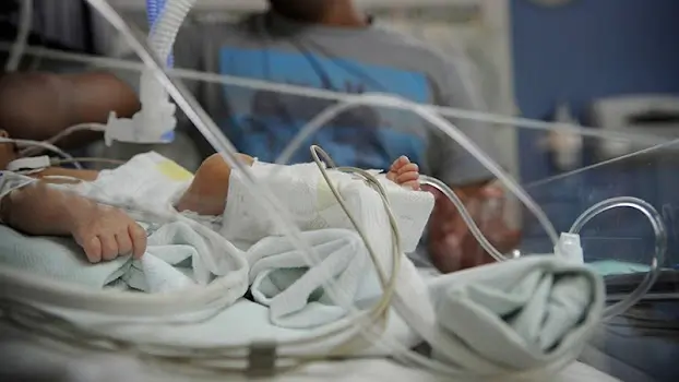Thêm 1 bé không qua khỏi vì sốt xuất huyết: Cảnh báo dấu hiệu ban đầu cha mẹ chớ chủ quan